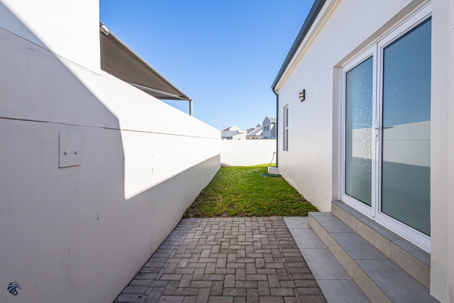 3 Bedroom Property for Sale in Villa Diamante Western Cape